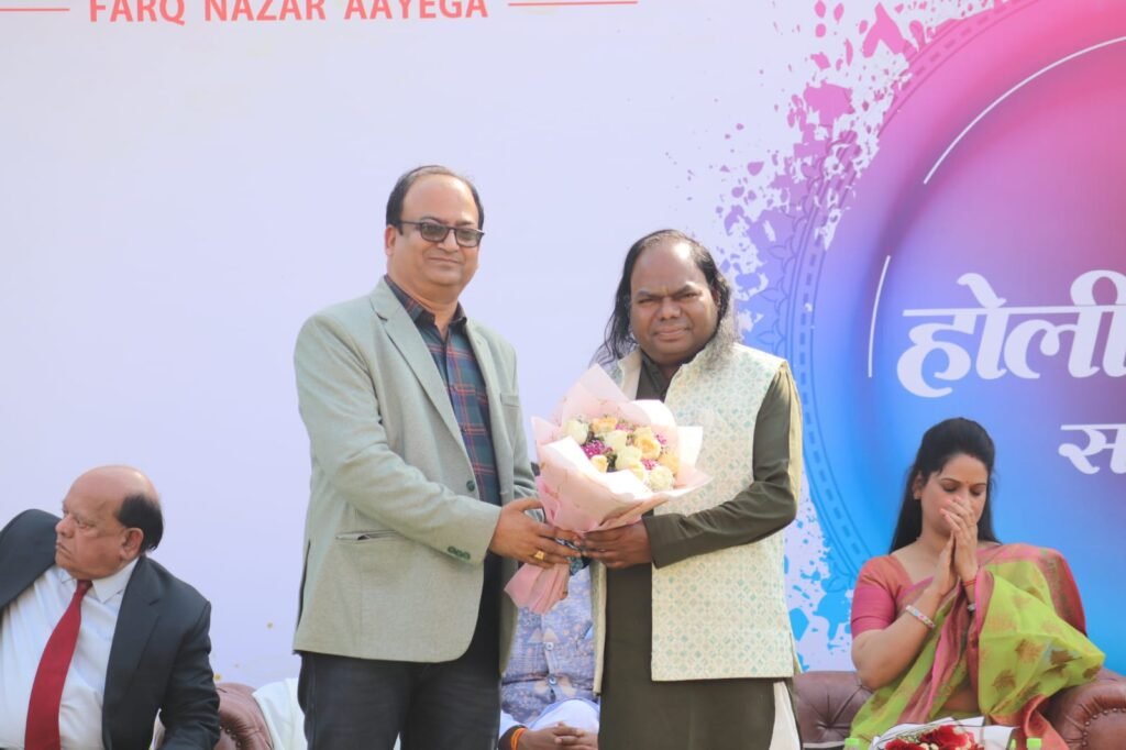 Great performance by comedian Shambhu Shikhar, laughter and colors galore at a Corporate Show Wonder Cement's Holi Milan function.